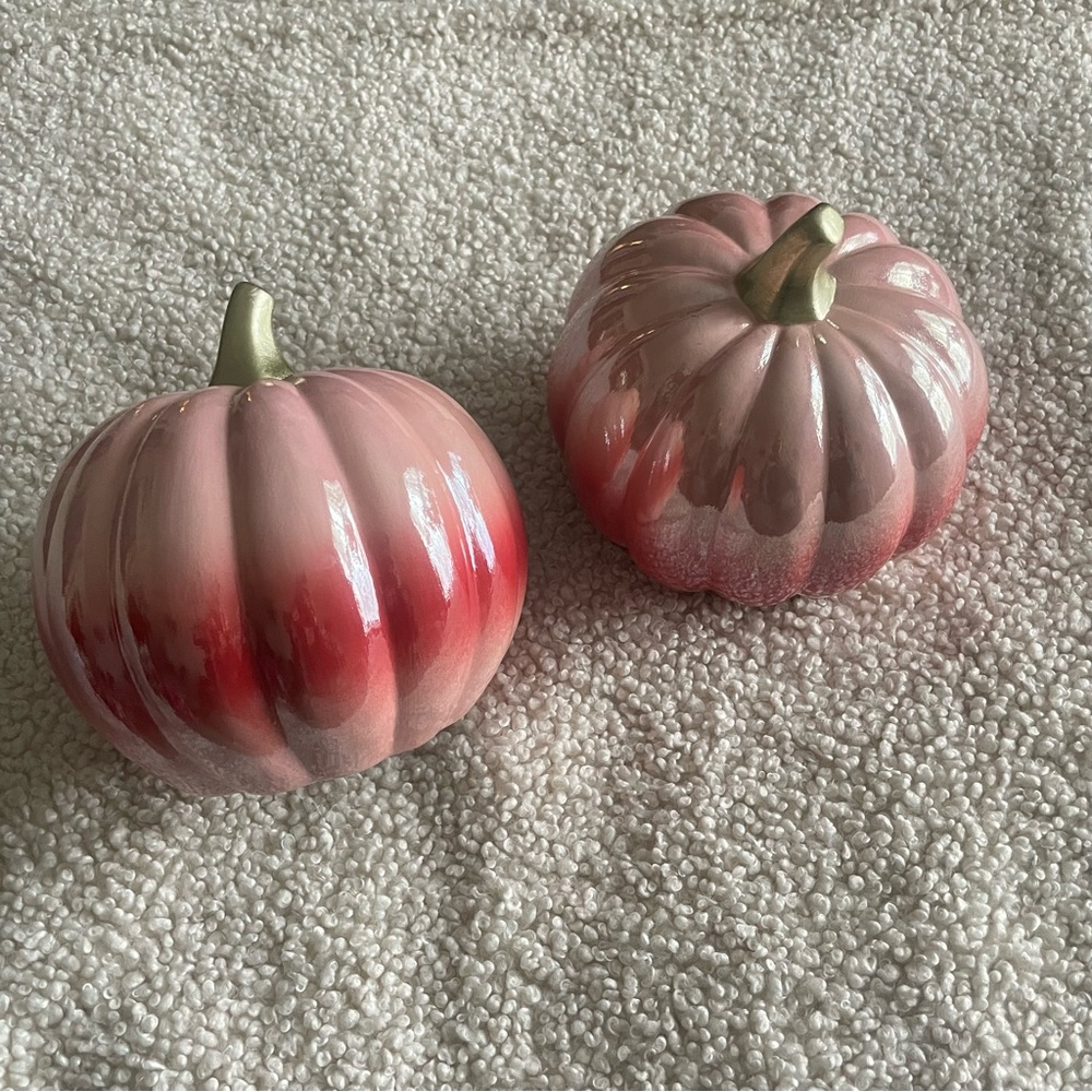 Ceramic ombré iridescent pumpkins